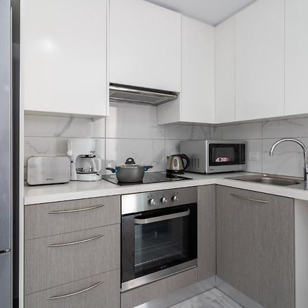 Oyster 1-Br Apt In Larnaca Dış mekan fotoğraf