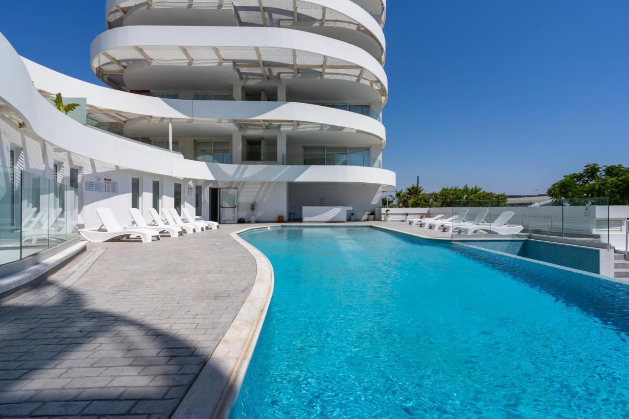 Oyster 1-Br Apt In Larnaca Dış mekan fotoğraf