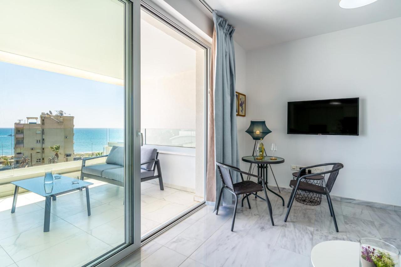 Oyster 1-Br Apt In Larnaca Dış mekan fotoğraf