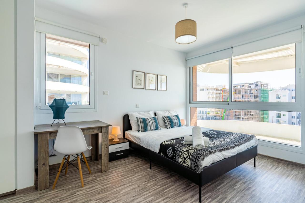 Oyster 1-Br Apt In Larnaca Dış mekan fotoğraf