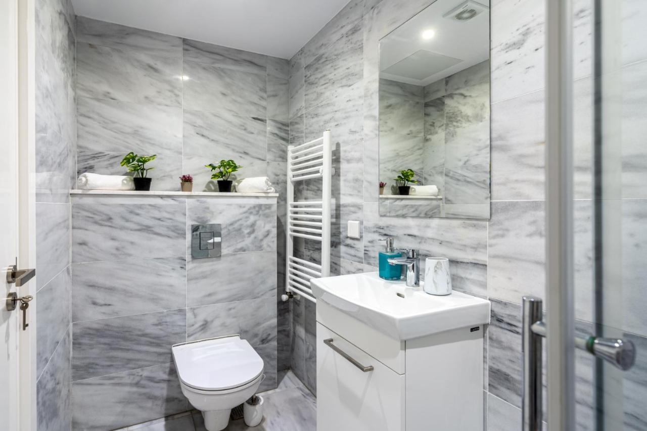 Oyster 1-Br Apt In Larnaca Dış mekan fotoğraf