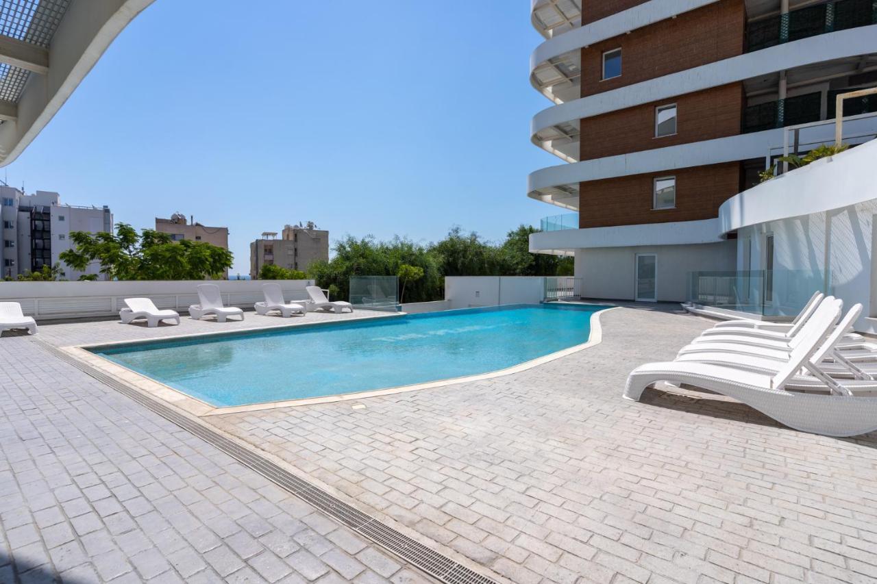 Oyster 1-Br Apt In Larnaca Dış mekan fotoğraf