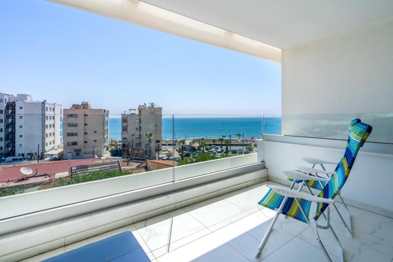 Oyster 1-Br Apt In Larnaca Dış mekan fotoğraf